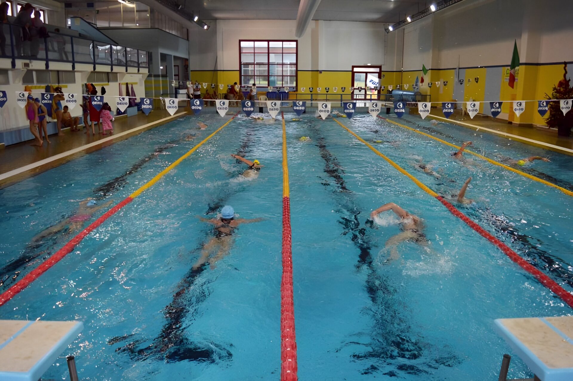 piscina comunale città di castello coperta